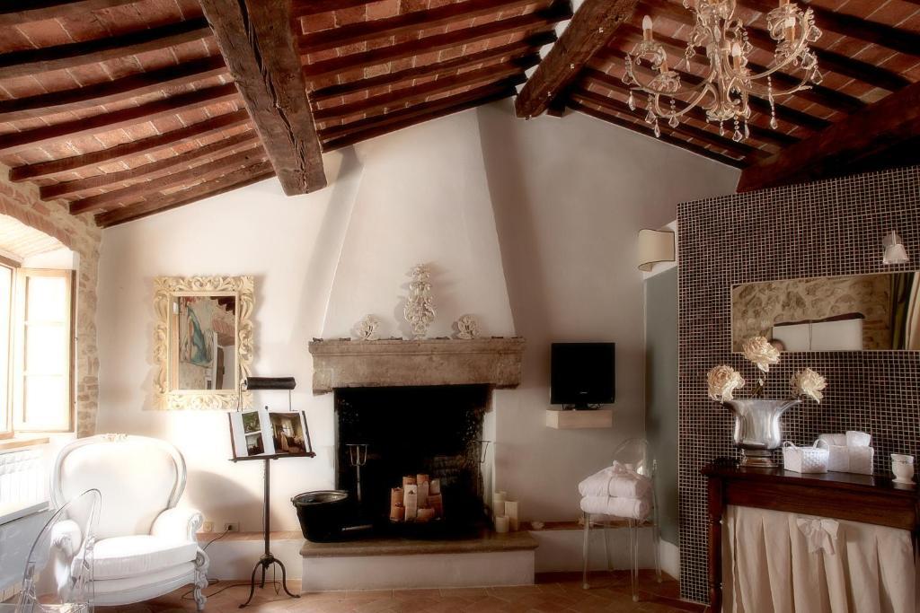 Guest House Il Borgo Di Sempronio Semproniano Rum bild