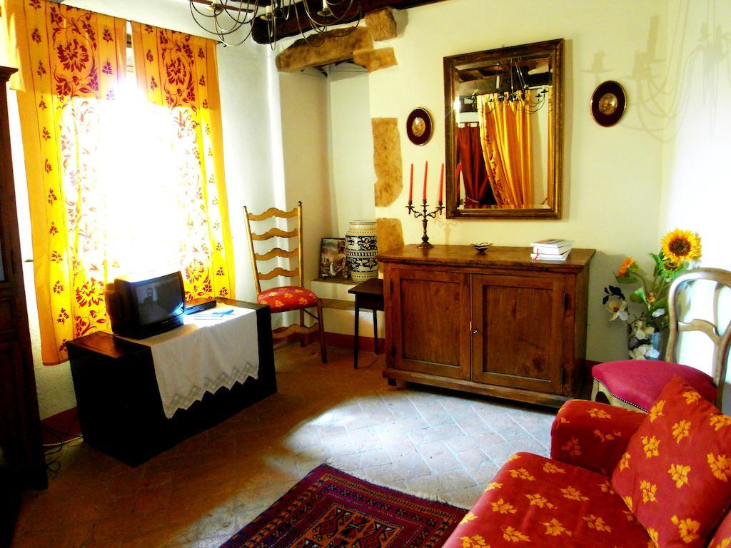 Guest House Il Borgo Di Sempronio Semproniano Rum bild