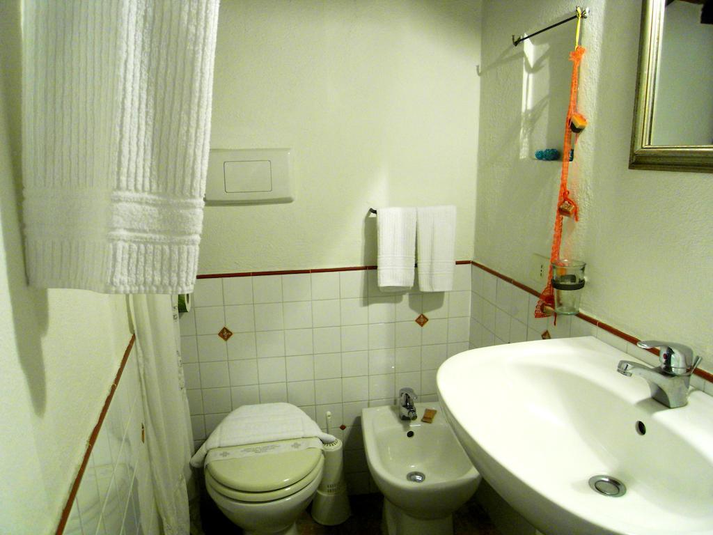 Guest House Il Borgo Di Sempronio Semproniano Rum bild